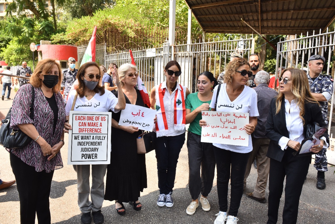 بعدسة التحري:  امام قصر العدل في بيروت.. اعتصامٌ لأهالي ضحايا انفجار المرفأ